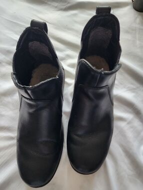 Ugg Ankle Boots. Size 8